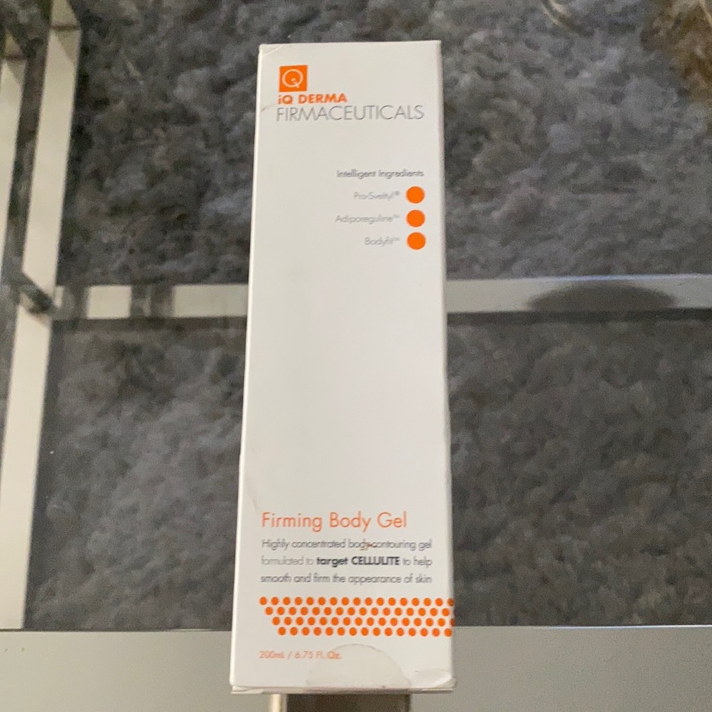 COPY - IQ Derma Firmaceuticals Firming Body Gel new